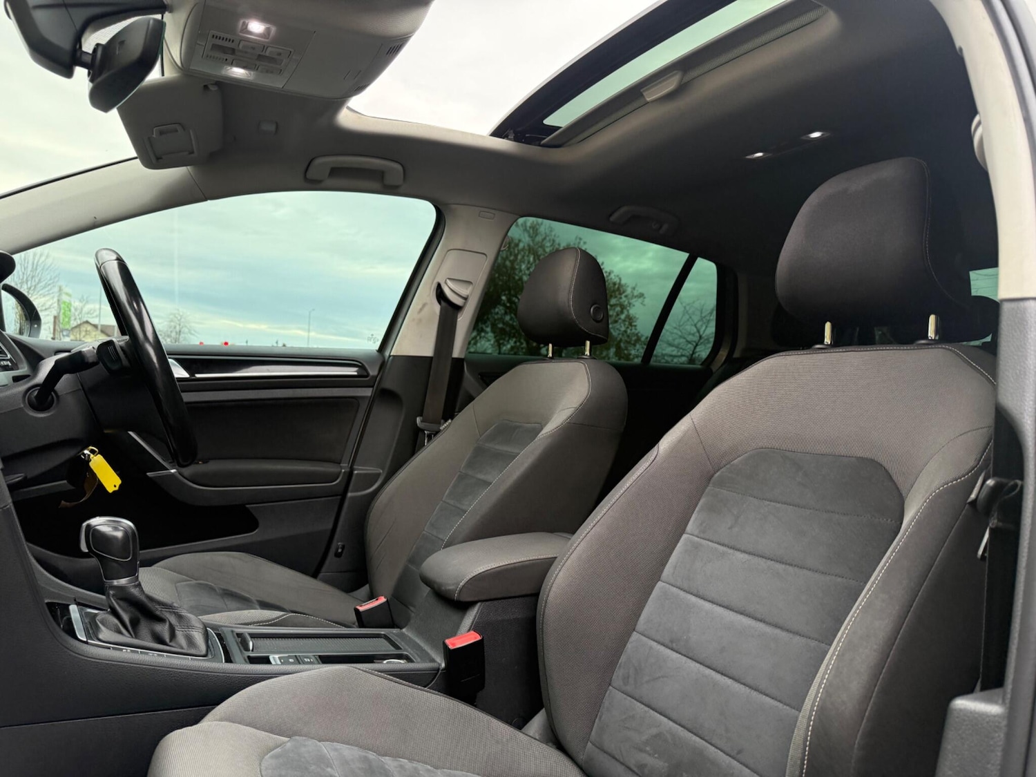 Used Volkswagen Golf 2016 for sale - 76484305: Photo 27