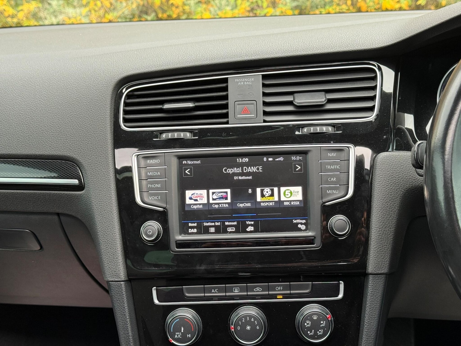 Used Volkswagen Golf 2016 for sale - 76484305: Photo 53