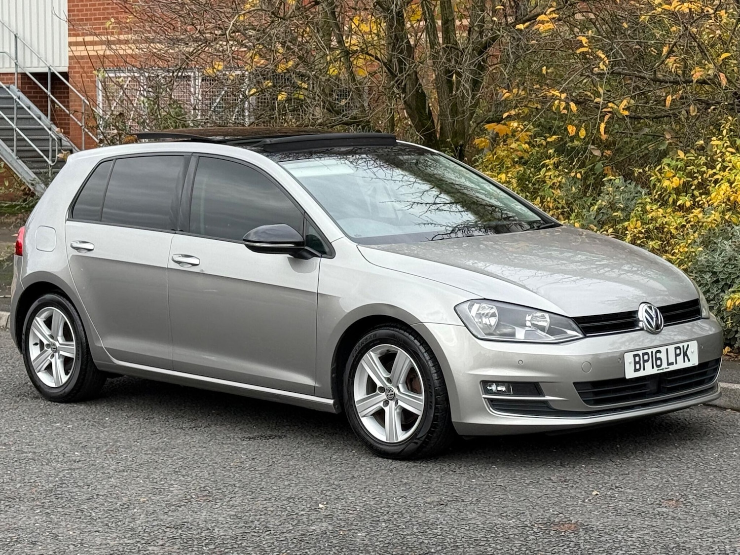 Used Volkswagen Golf 2016 for sale - 76484305: Photo 6