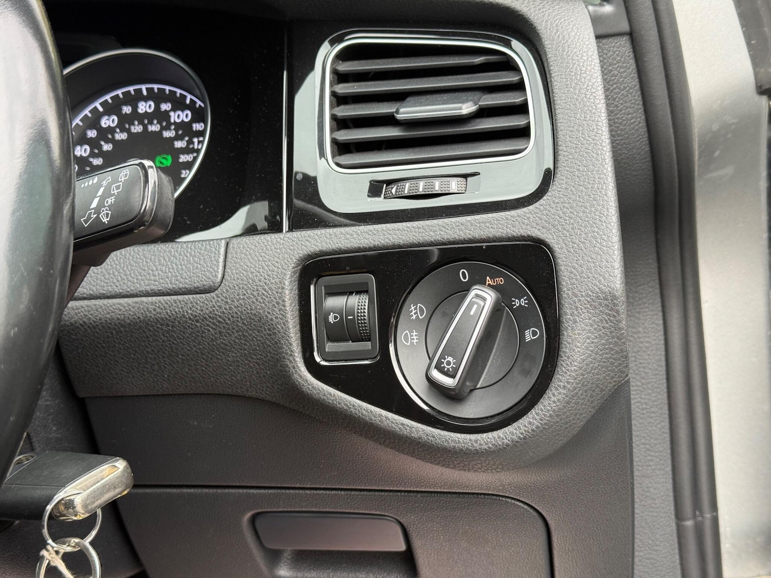 Used Volkswagen Golf 2016 for sale - 76484305: Photo 68