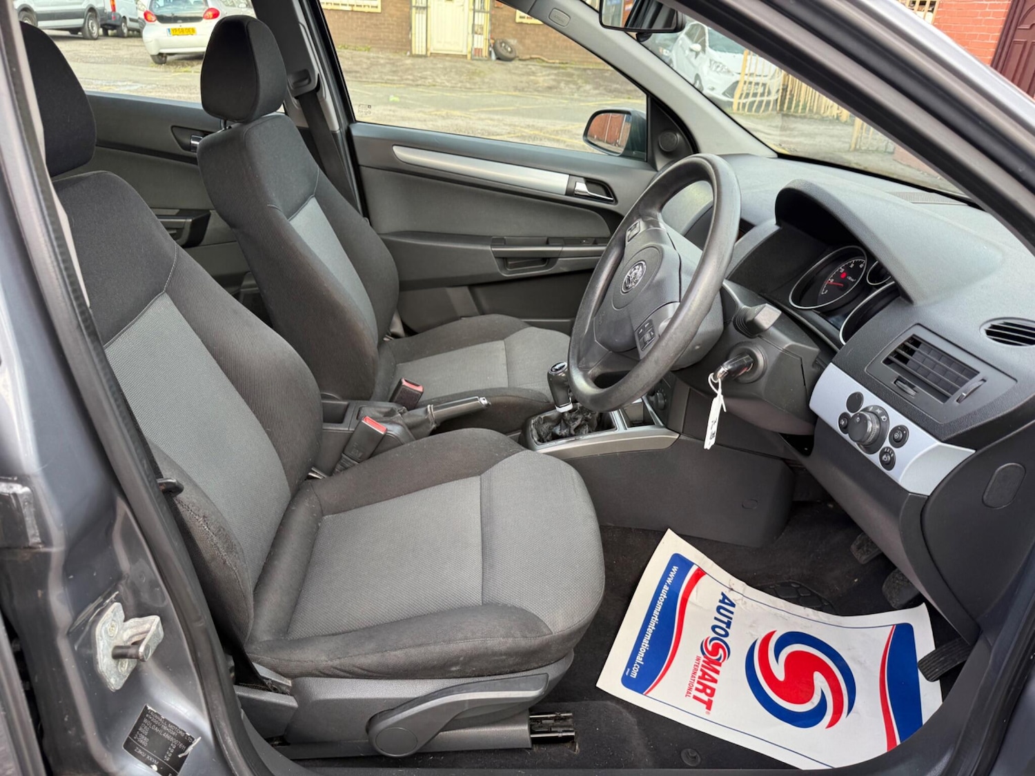 Used Vauxhall Astra 2005 for sale - 76409301: Photo 32