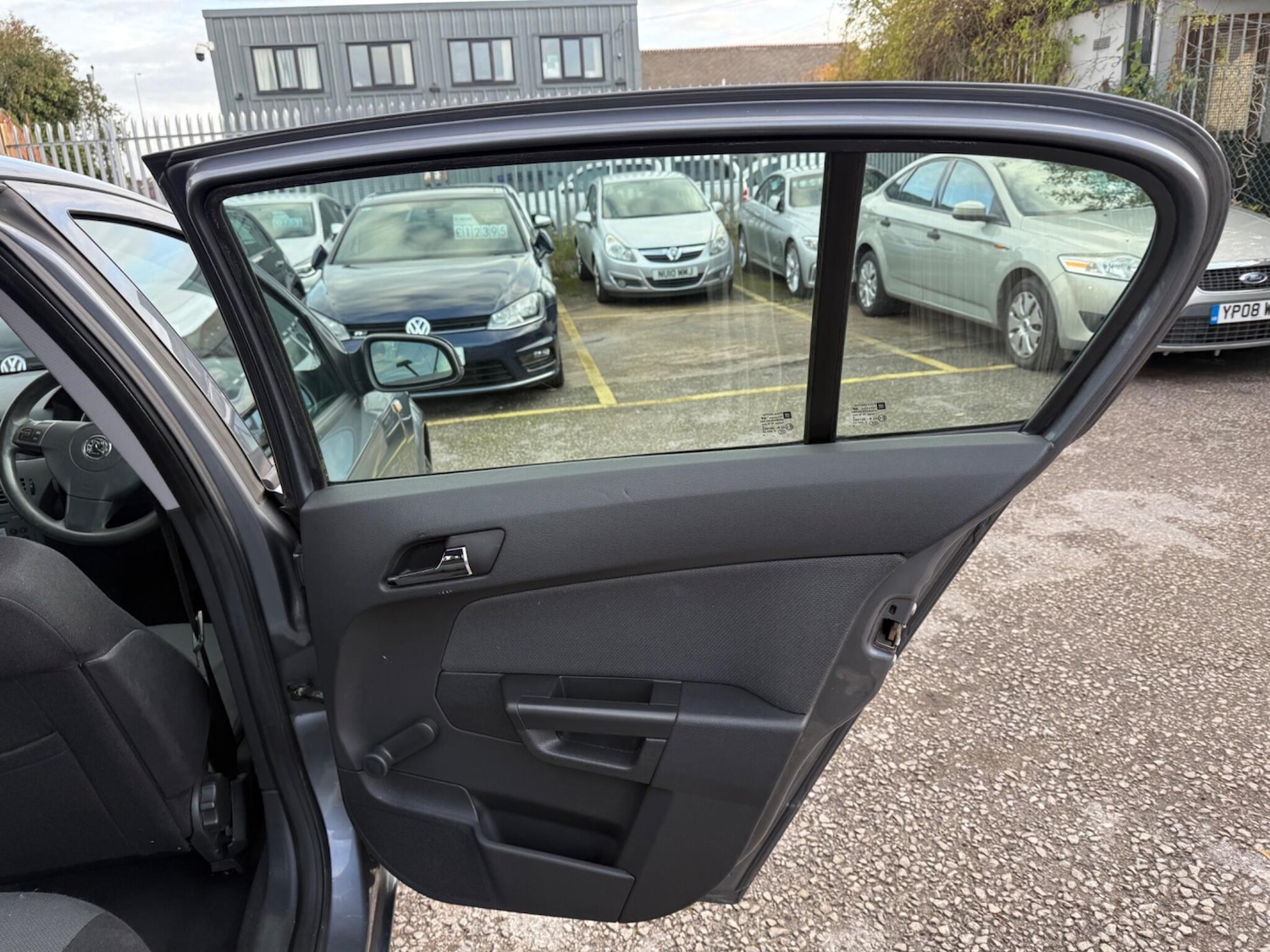 Used Vauxhall Astra 2005 for sale - 76409301: Photo 38