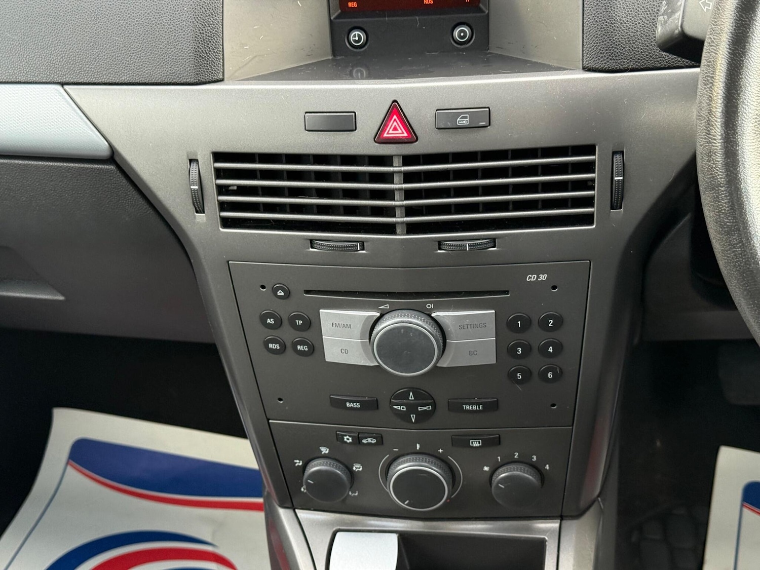 Used Vauxhall Astra 2005 for sale - 76409301: Photo 43