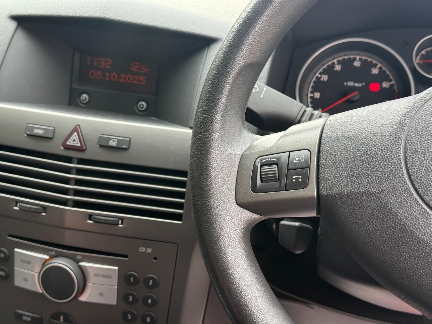 Used Vauxhall Astra 2005 for sale - 76408480: Photo 30