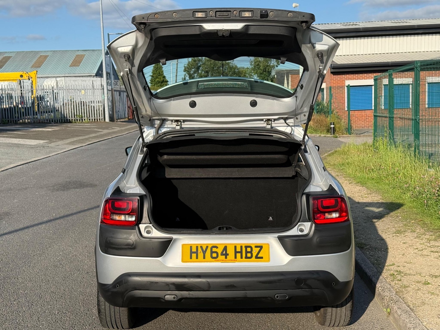 Used Citroen C4 Cactus 2014 for sale - 76409566: Photo 12