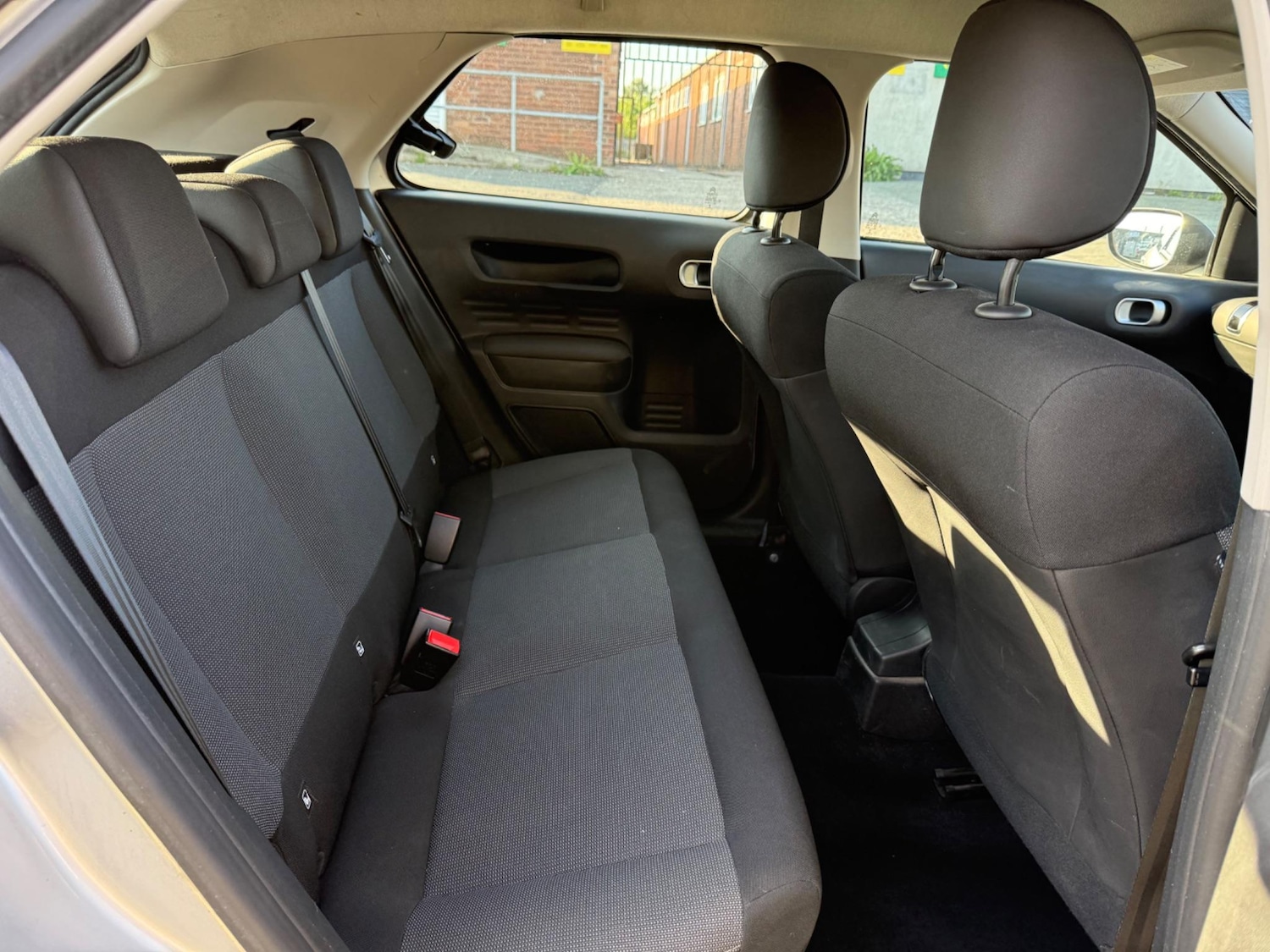 Used Citroen C4 Cactus 2014 for sale - 76409566: Photo 31