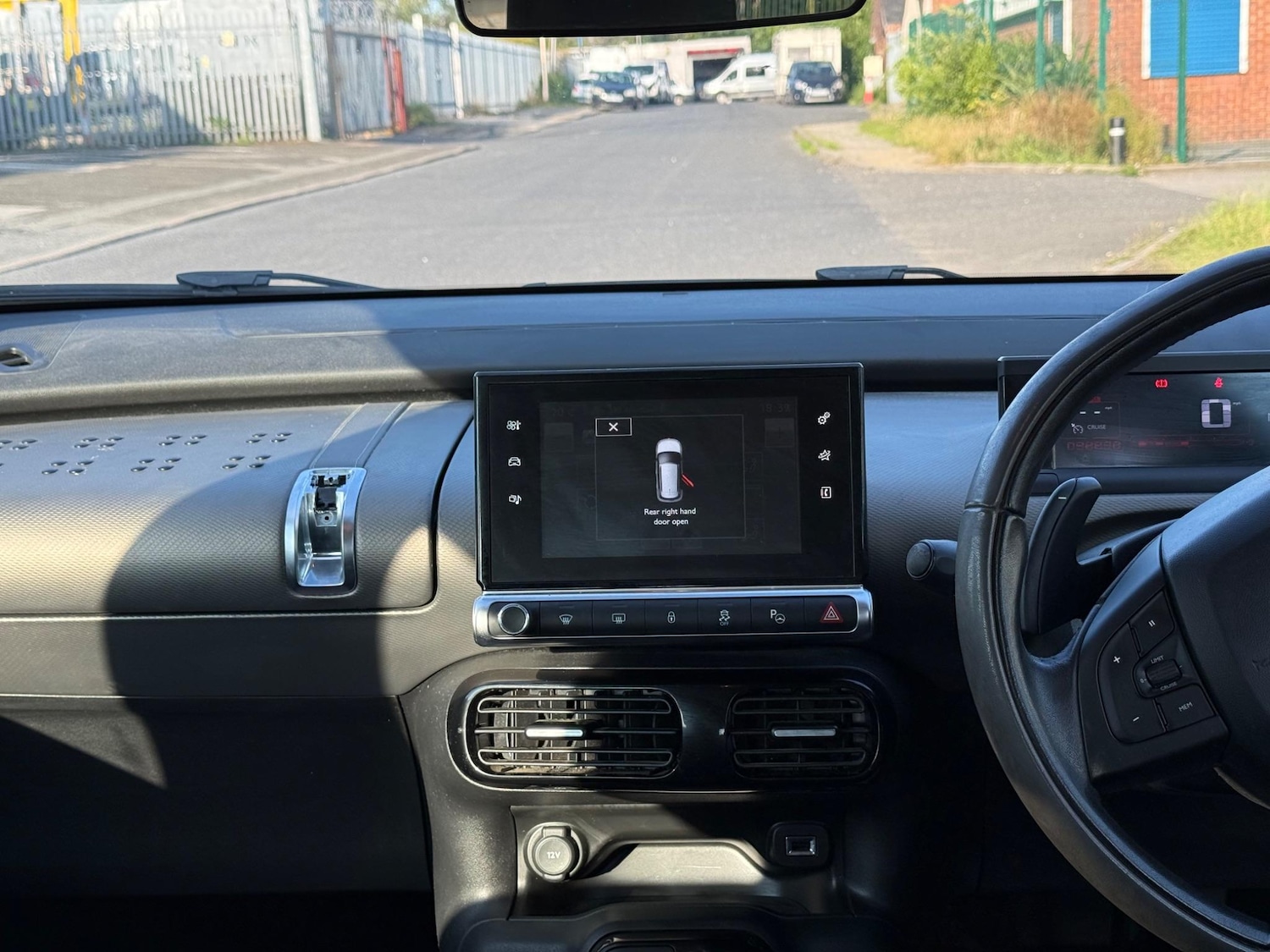 Used Citroen C4 Cactus 2014 for sale - 76409566: Photo 42