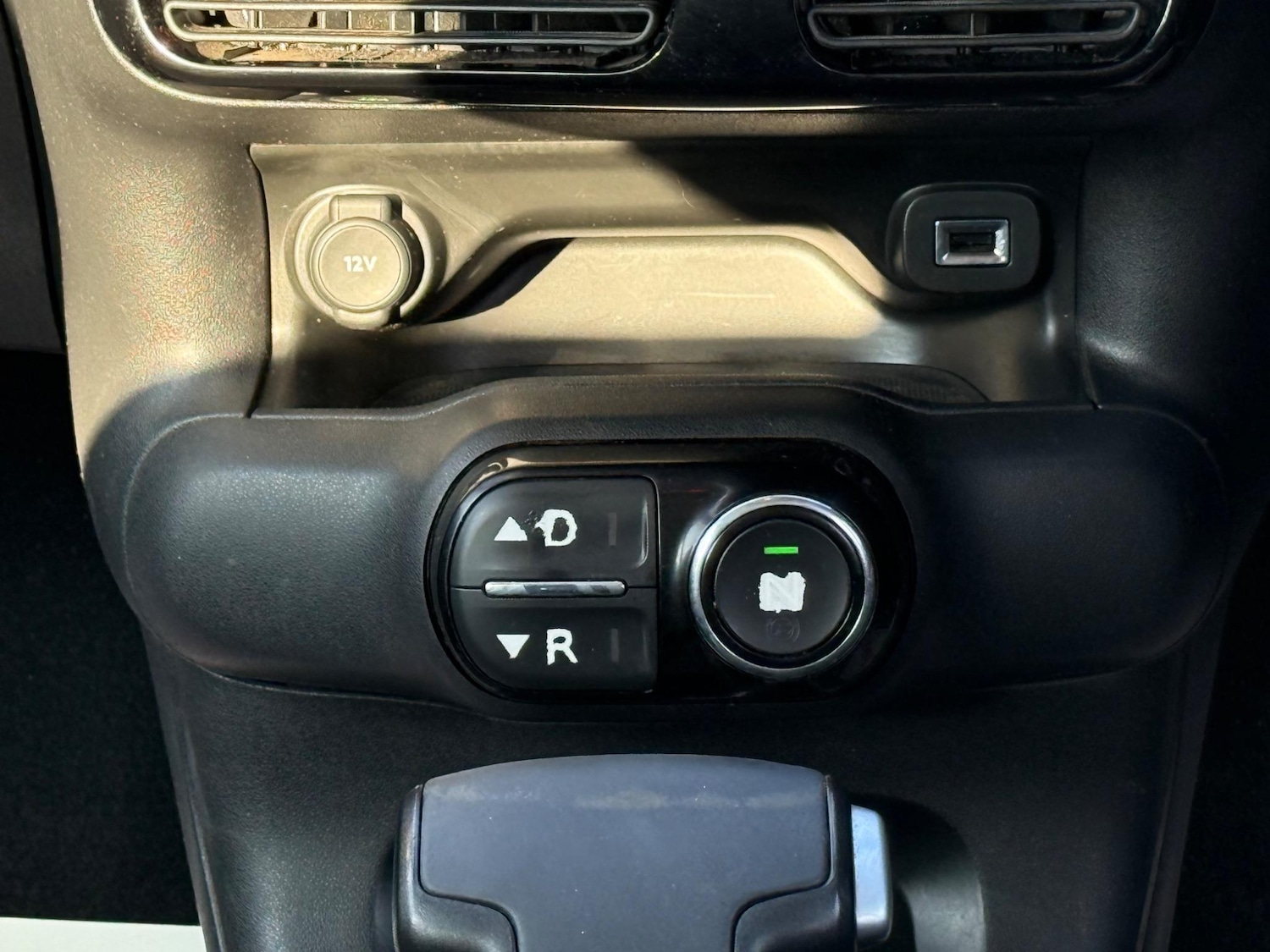 Used Citroen C4 Cactus 2014 for sale - 76409566: Photo 45