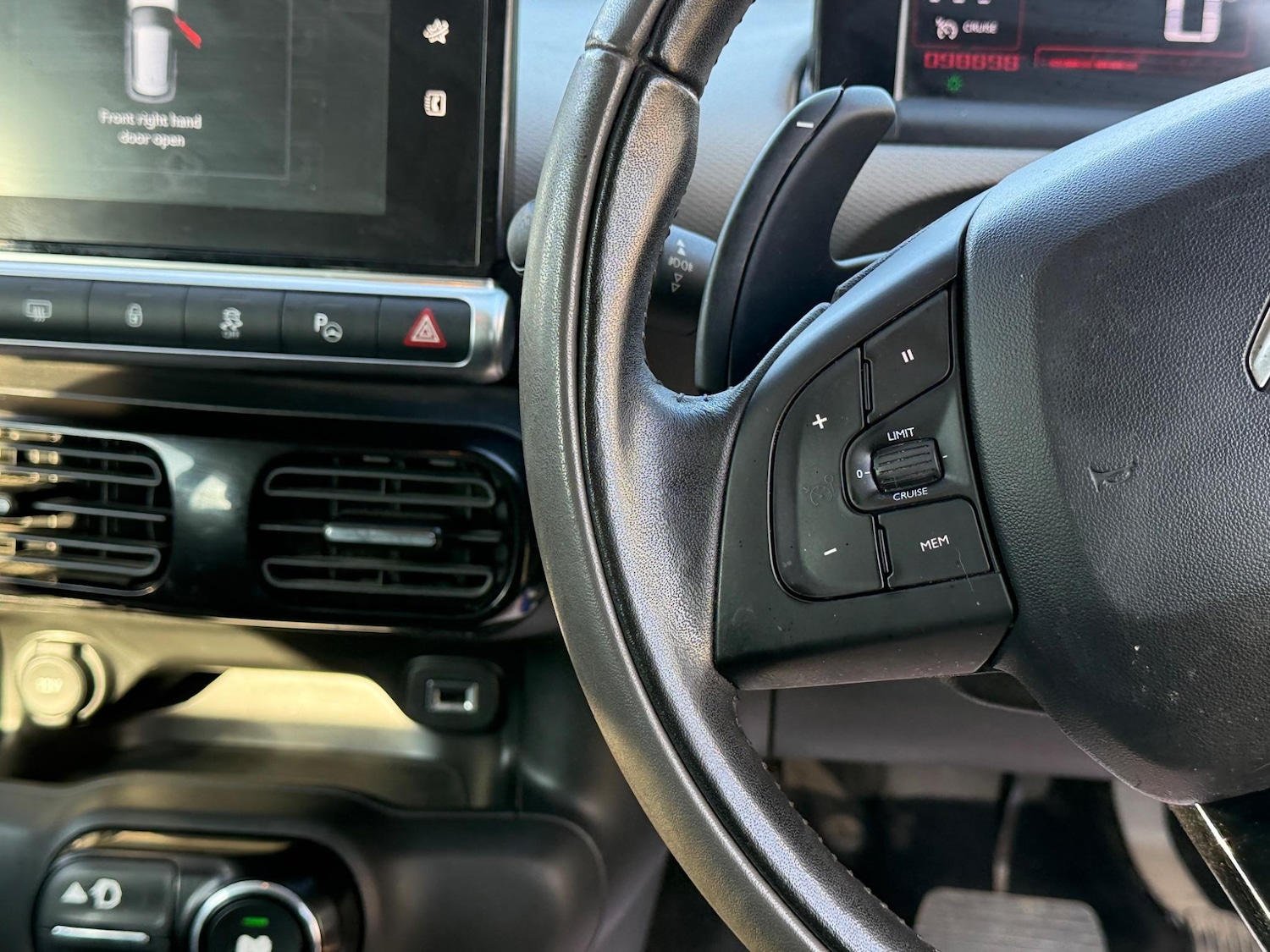 Used Citroen C4 Cactus 2014 for sale - 76409566: Photo 48