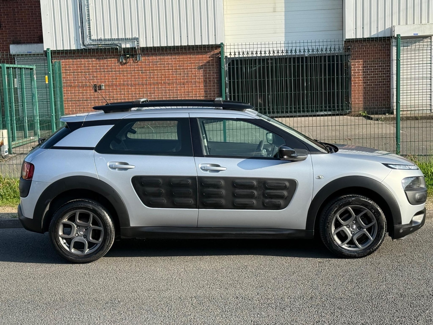 Used Citroen C4 Cactus 2014 for sale - 76409566: Photo 5