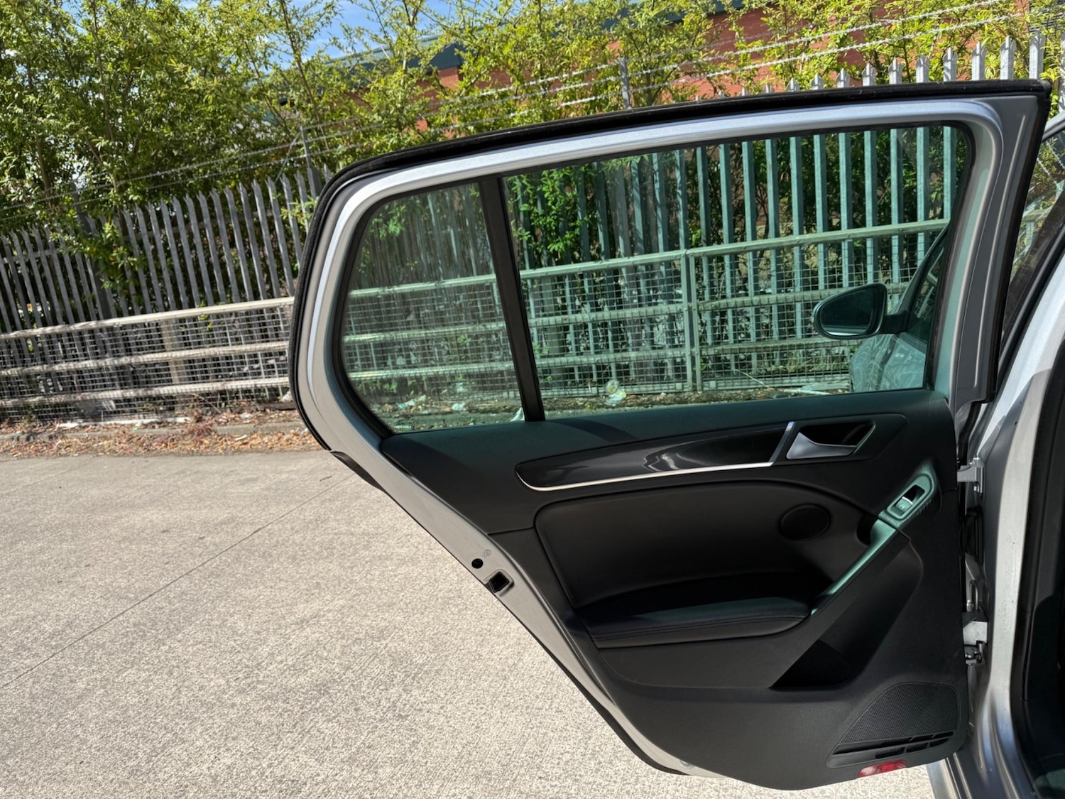 Used Volkswagen Golf 2009 for sale - 76408645: Photo 24