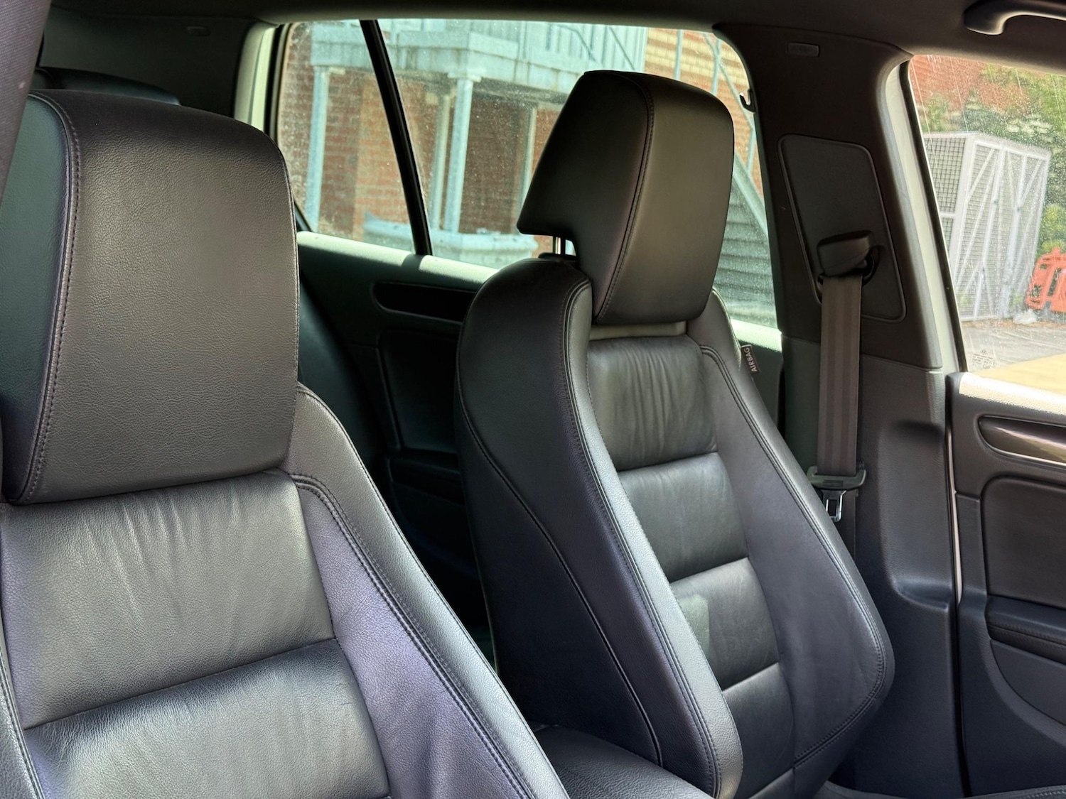 Used Volkswagen Golf 2009 for sale - 76408645: Photo 36