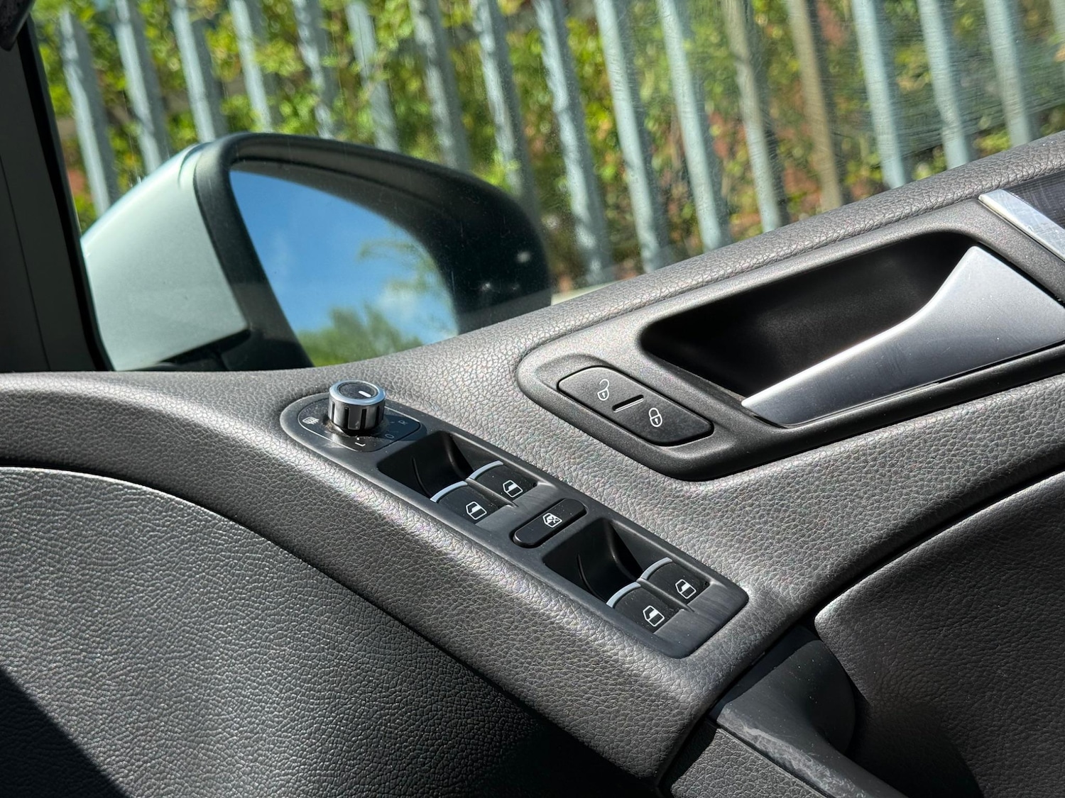 Used Volkswagen Golf 2009 for sale - 76408645: Photo 50