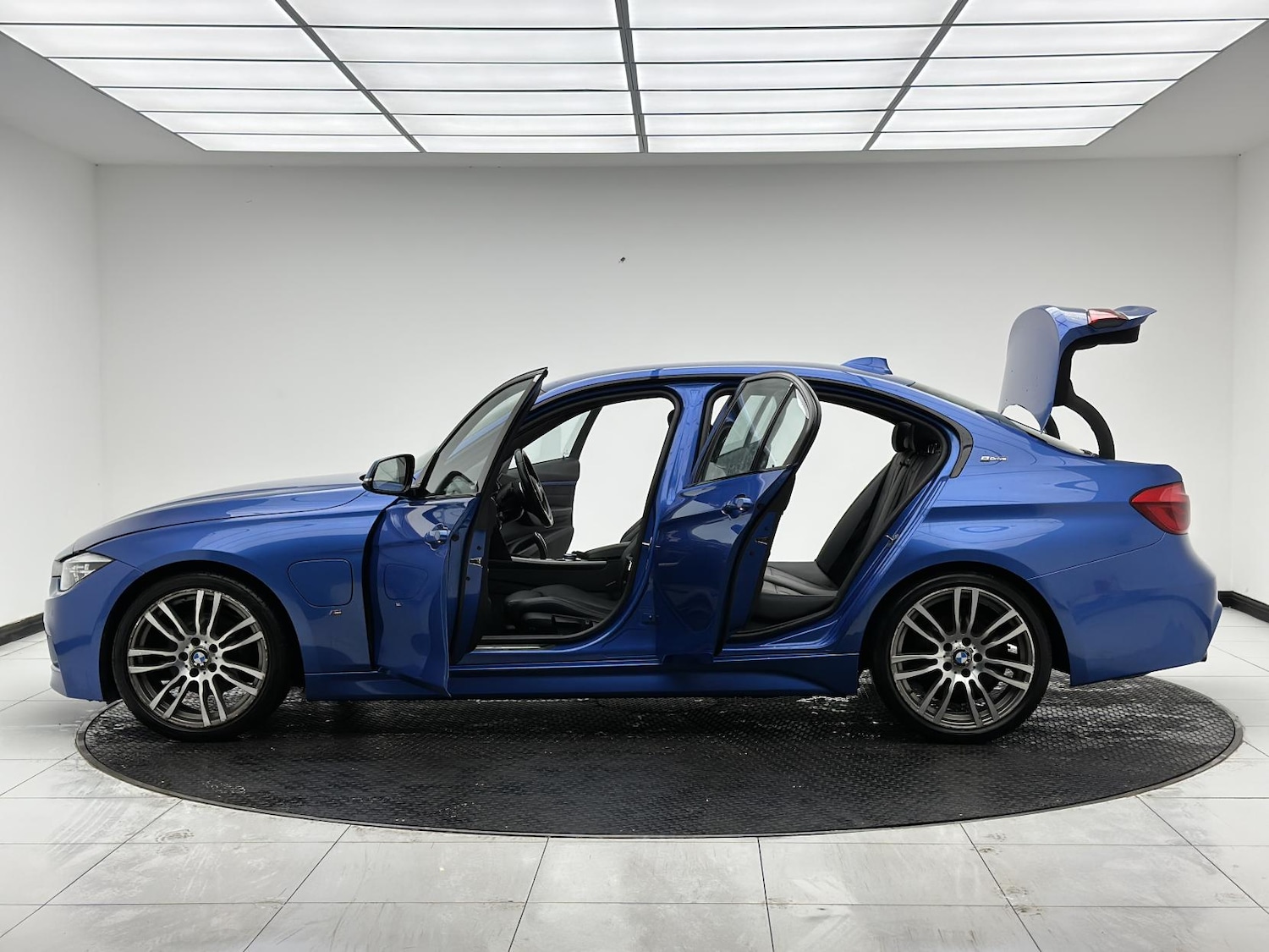 Used BMW 3 Series 2018 for sale - 78156423: Photo 12