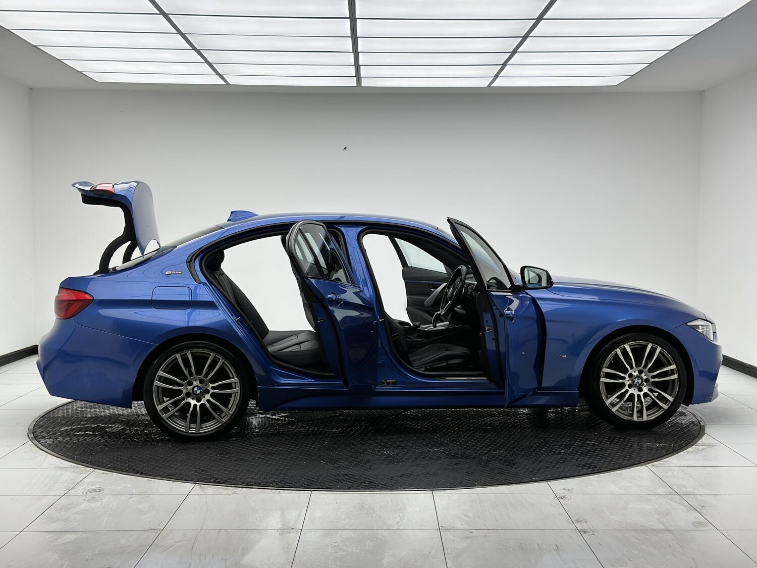 Used BMW 3 Series 2018 for sale - 78156423: Photo 17