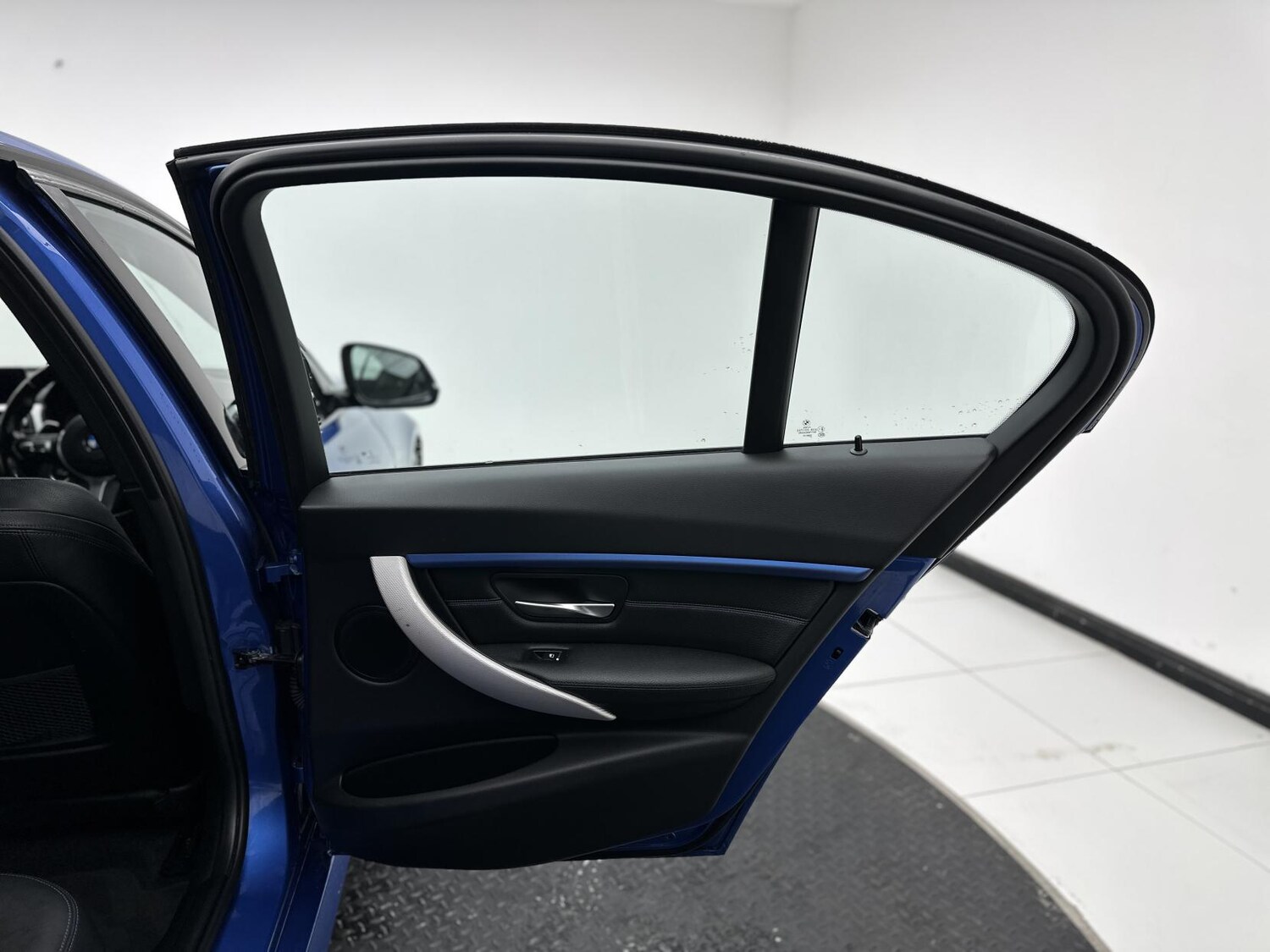 Used BMW 3 Series 2018 for sale - 78156423: Photo 21