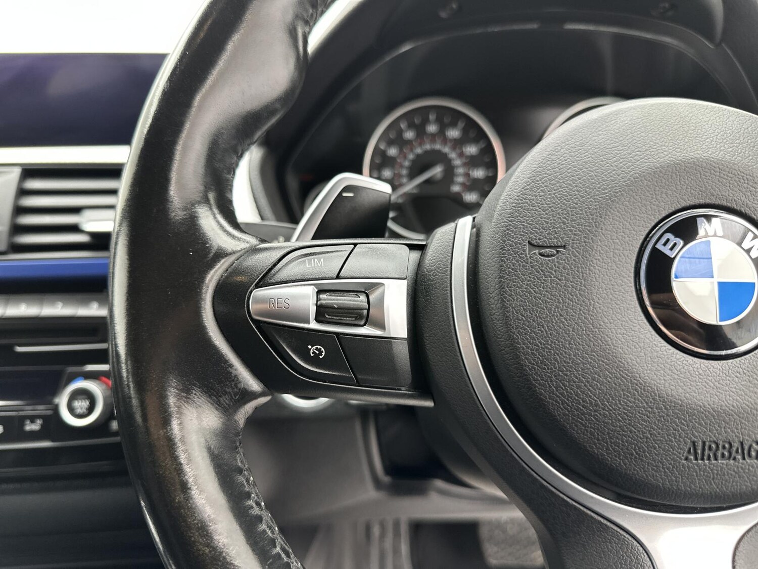 Used BMW 3 Series 2018 for sale - 78156423: Photo 38