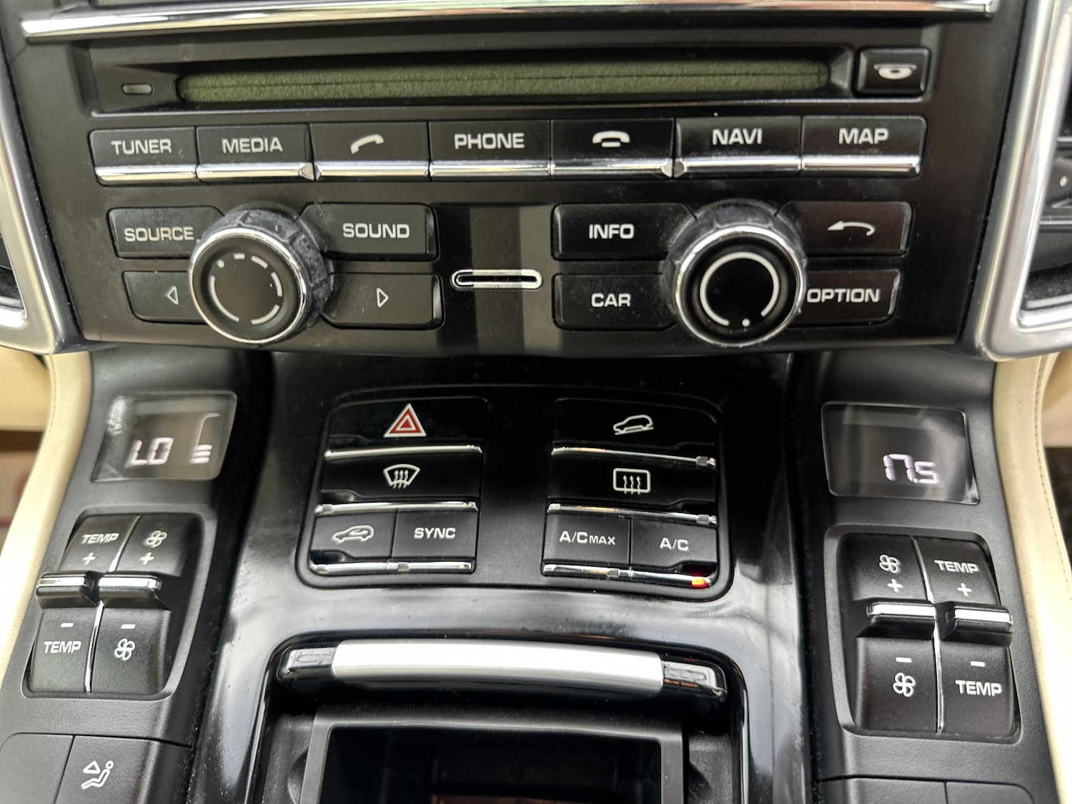 Used Porsche Cayenne 2013 for sale - 76452705: Photo 25