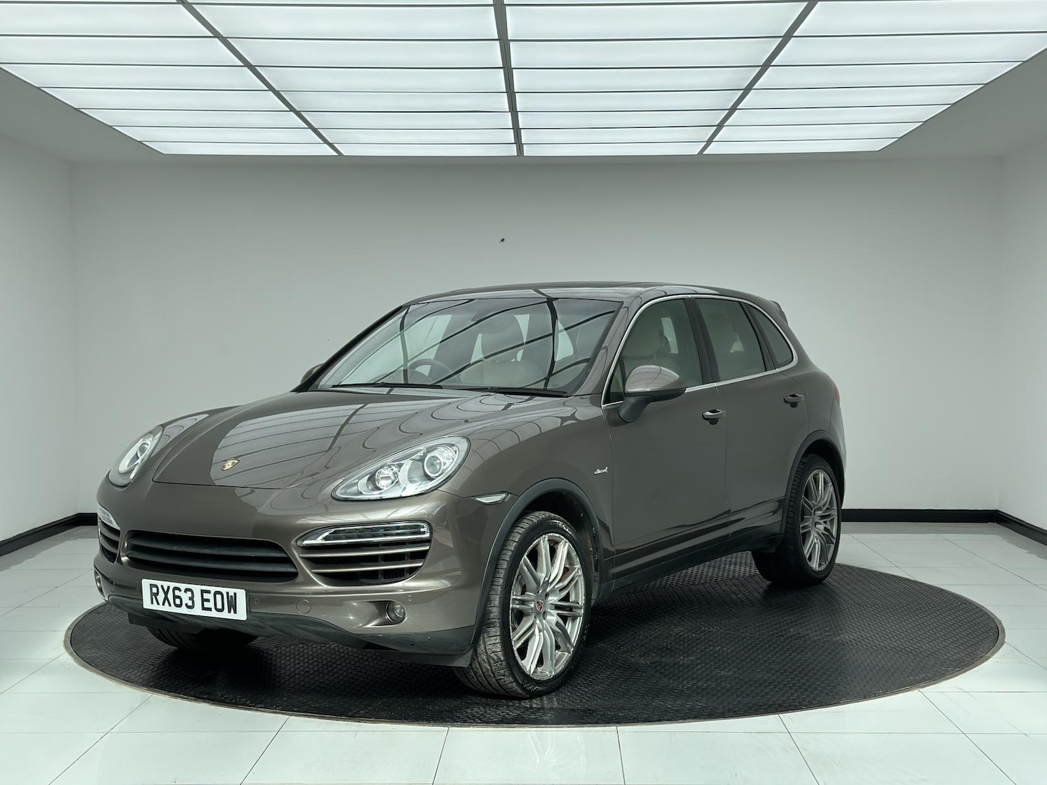 Used Porsche Cayenne 2013 for sale - 76452705: Photo 3