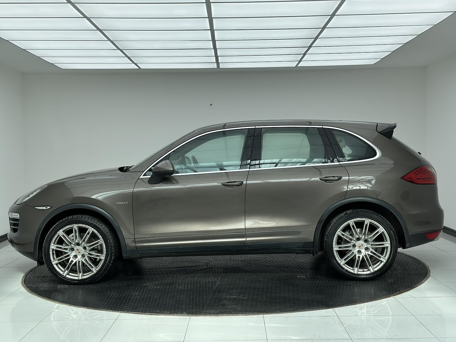 Used Porsche Cayenne 2013 for sale - 76452705: Photo 9