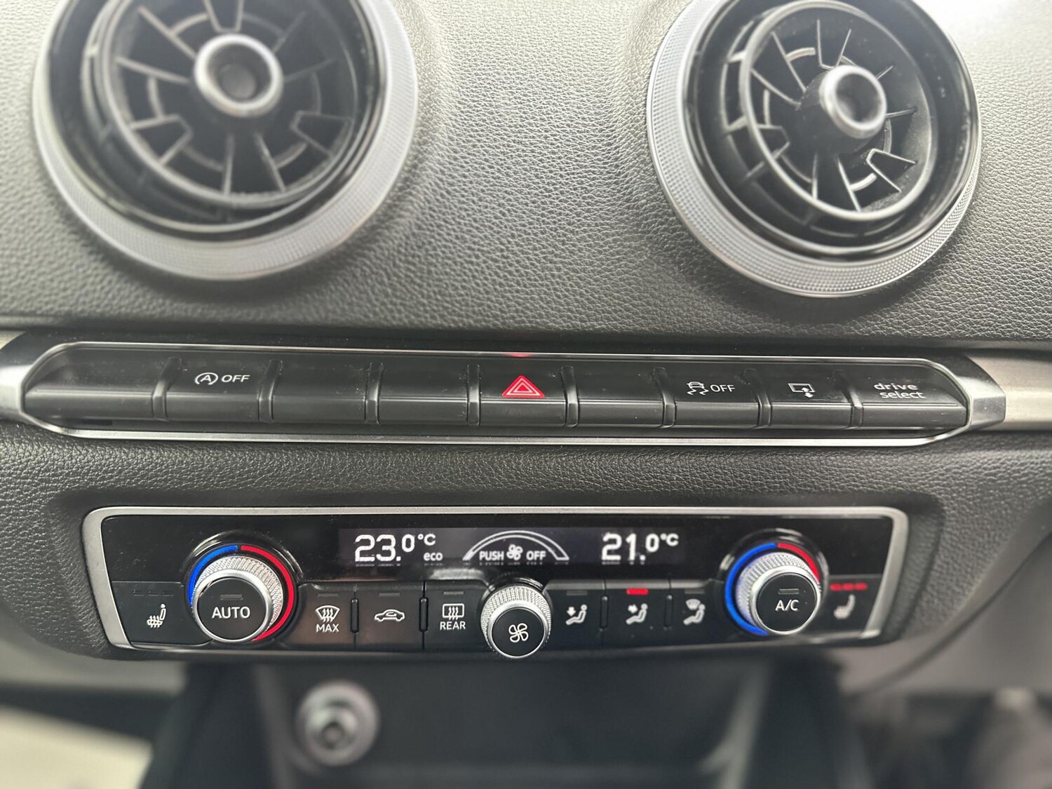 Used Audi A3 2016 for sale - 77079408: Photo 44