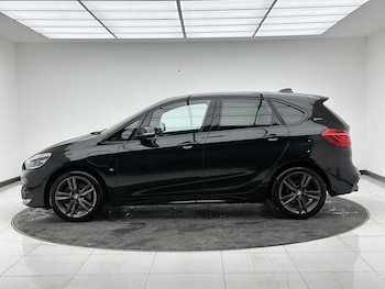 Used BMW 2 Series 2018 for sale - 76606424: Photo