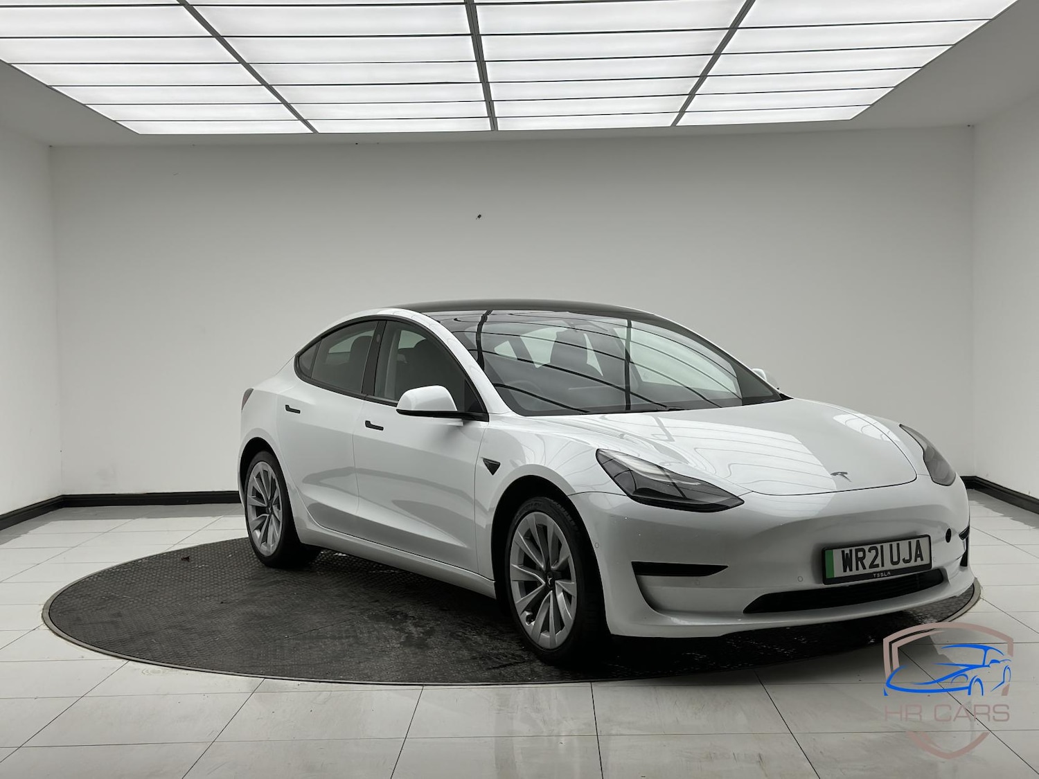 Used Tesla Model 3 2021 for sale - 76785538: Photo 1