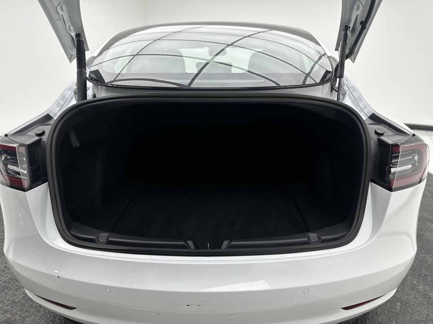 Used Tesla Model 3 2021 for sale - 76785538: Photo 29