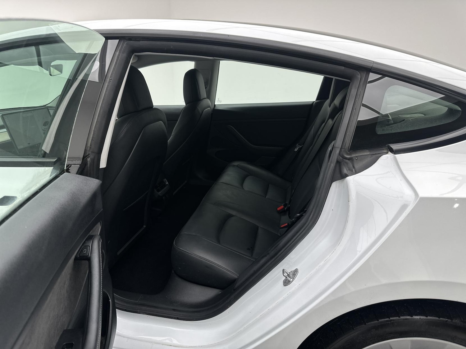 Used Tesla Model 3 2021 for sale - 76785538: Photo 30