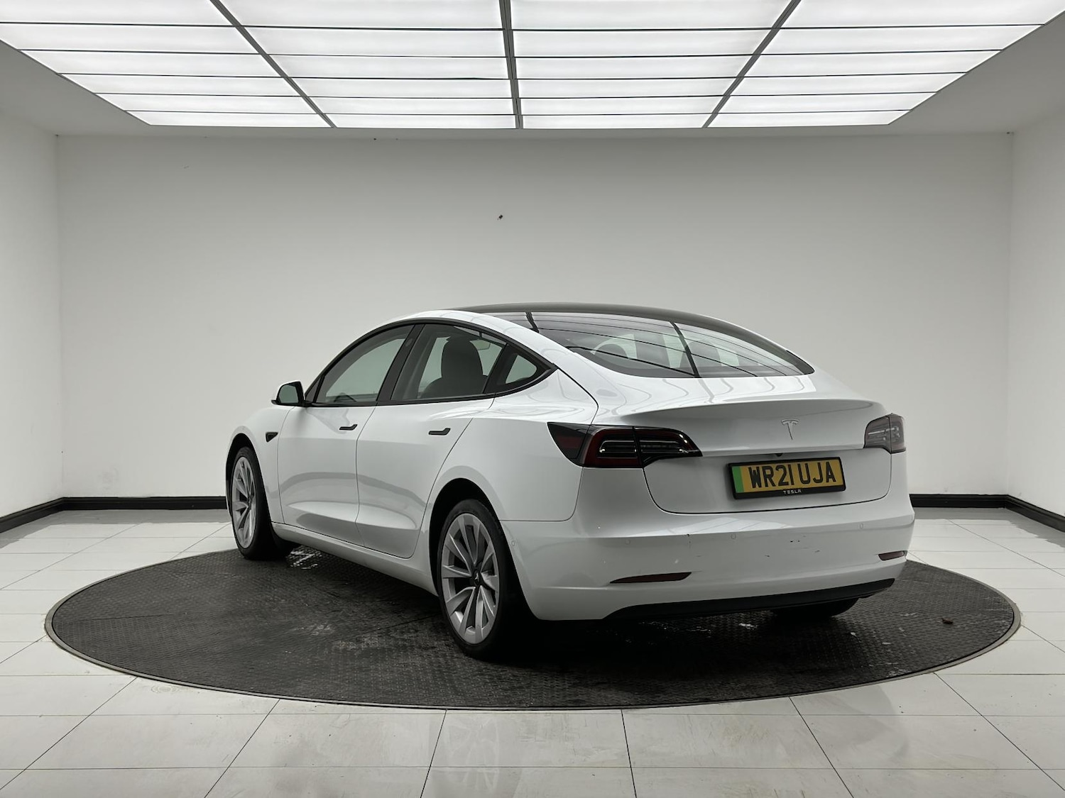 Used Tesla Model 3 2021 for sale - 76785538: Photo 6