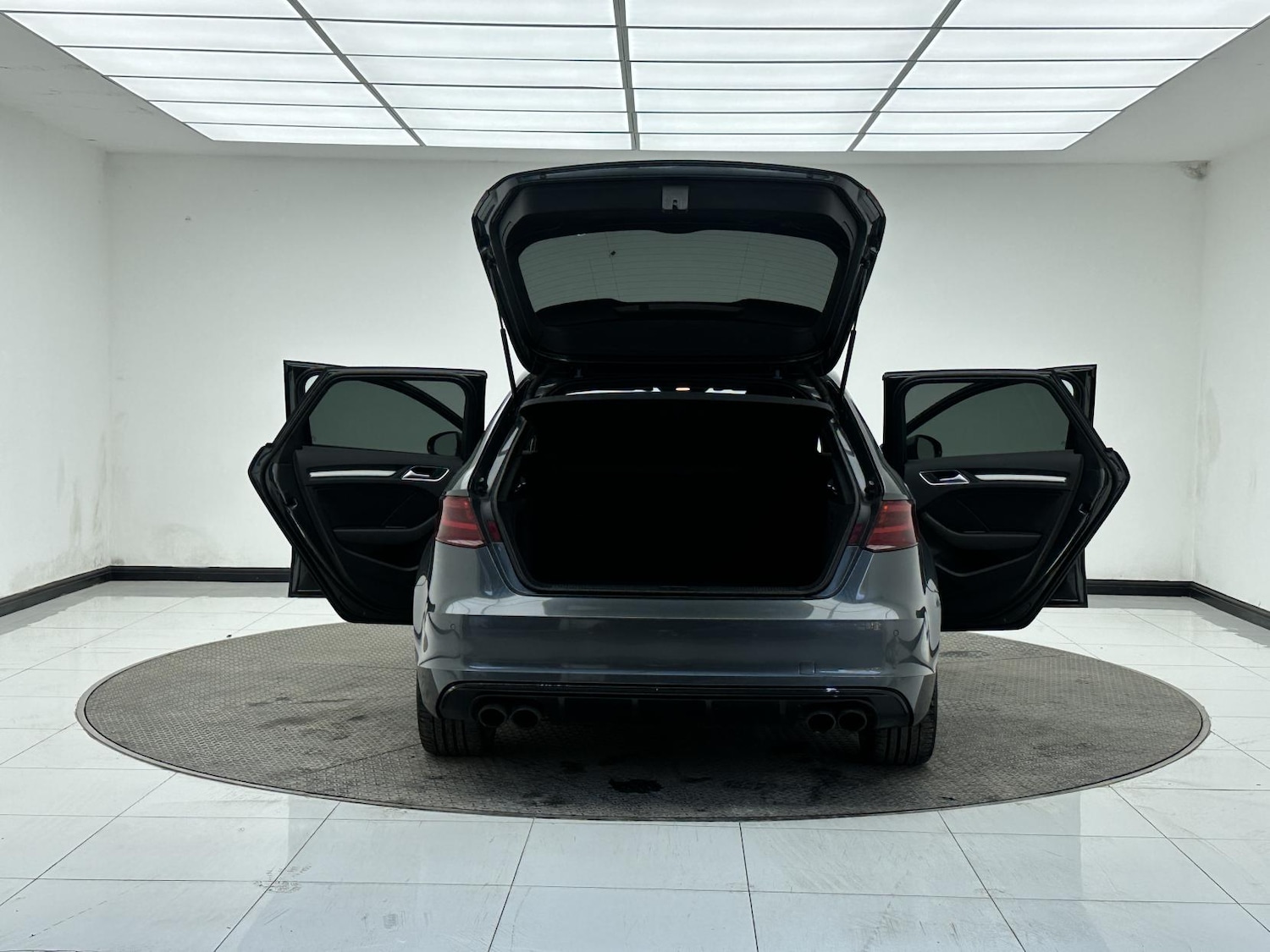 Used Audi A3 2014 for sale - 77921749: Photo 3