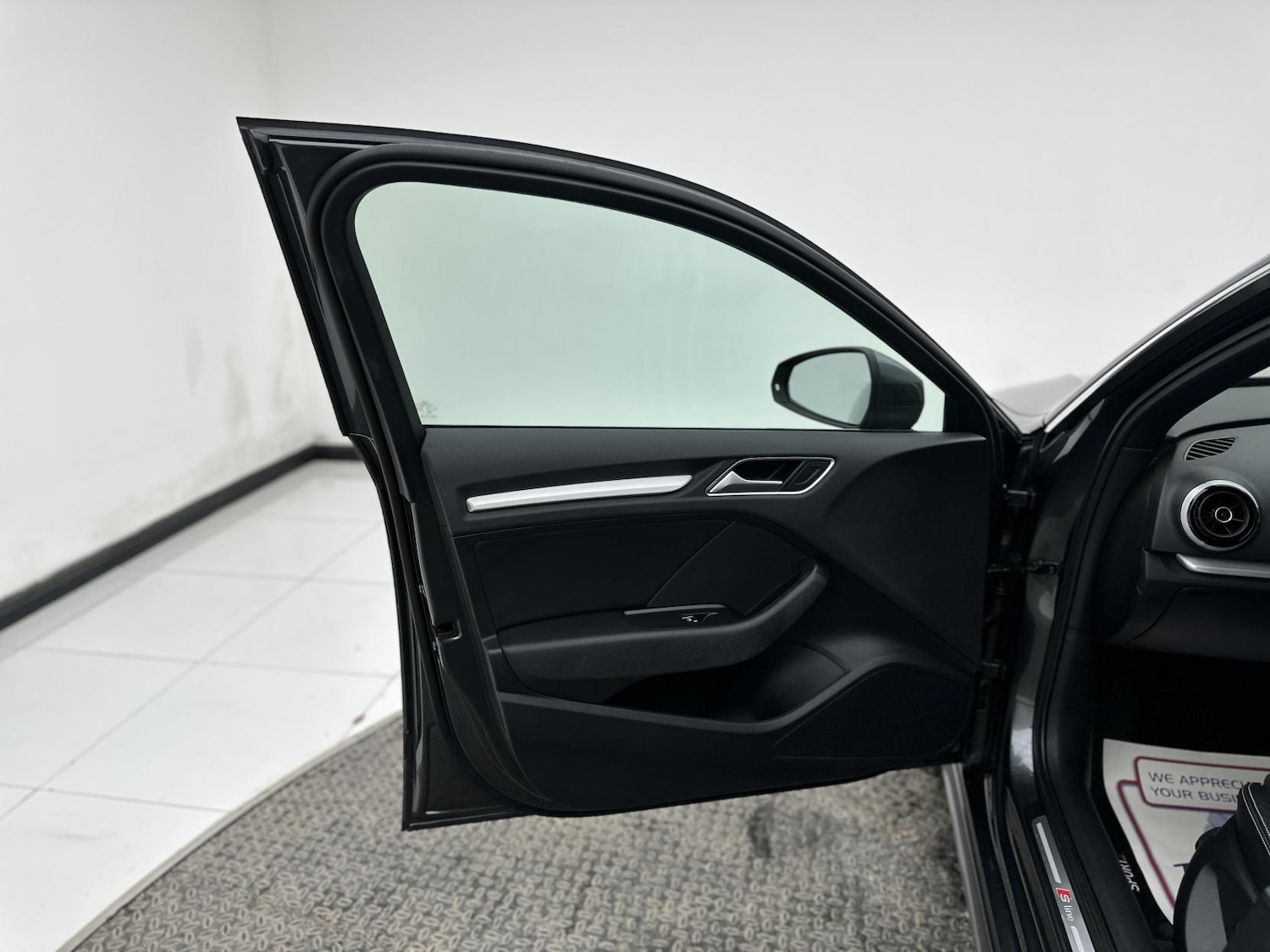 Used Audi A3 2014 for sale - 77921749: Photo 44