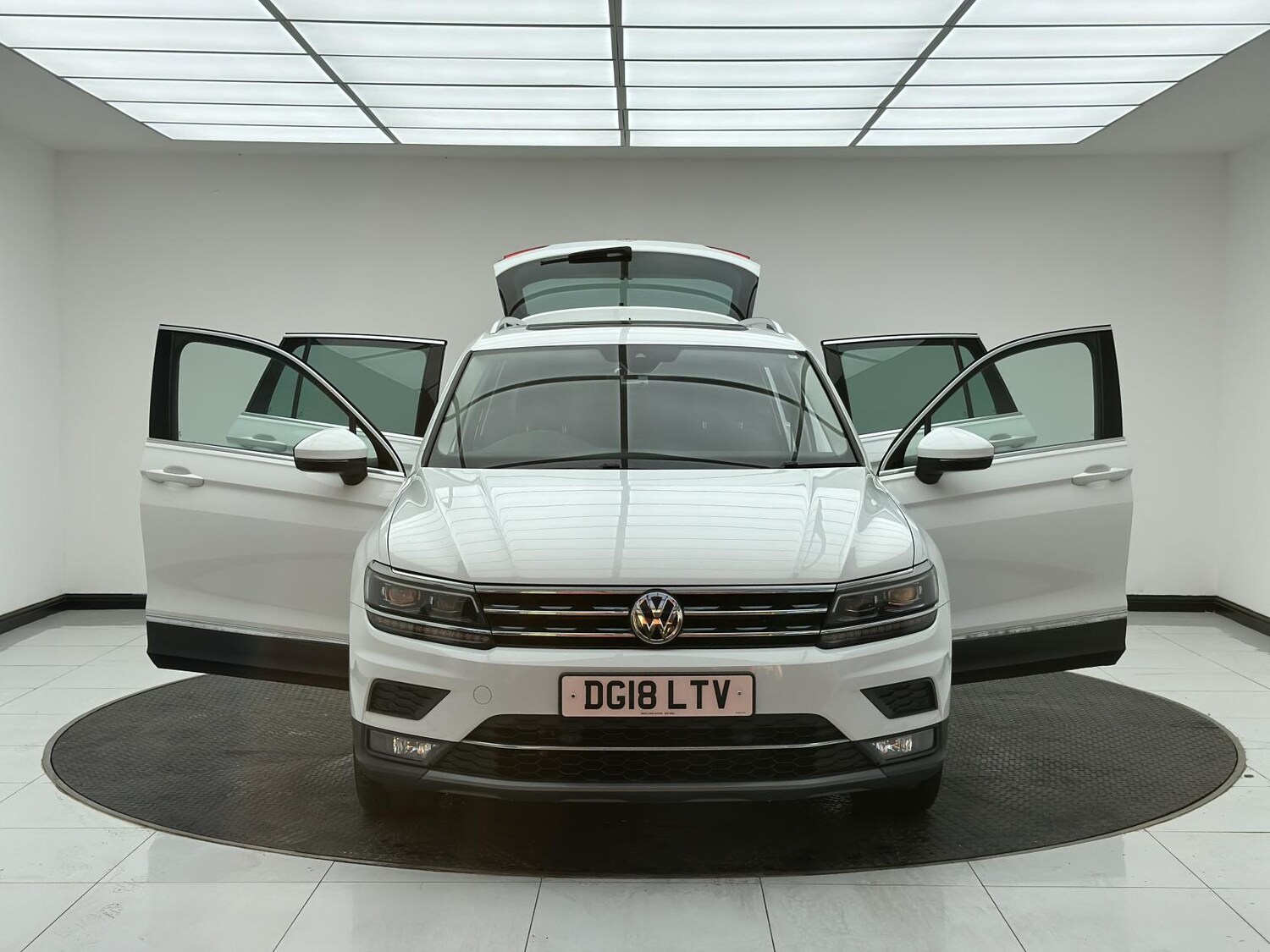 Used Volkswagen Tiguan 2018 for sale - 76071437: Photo 13