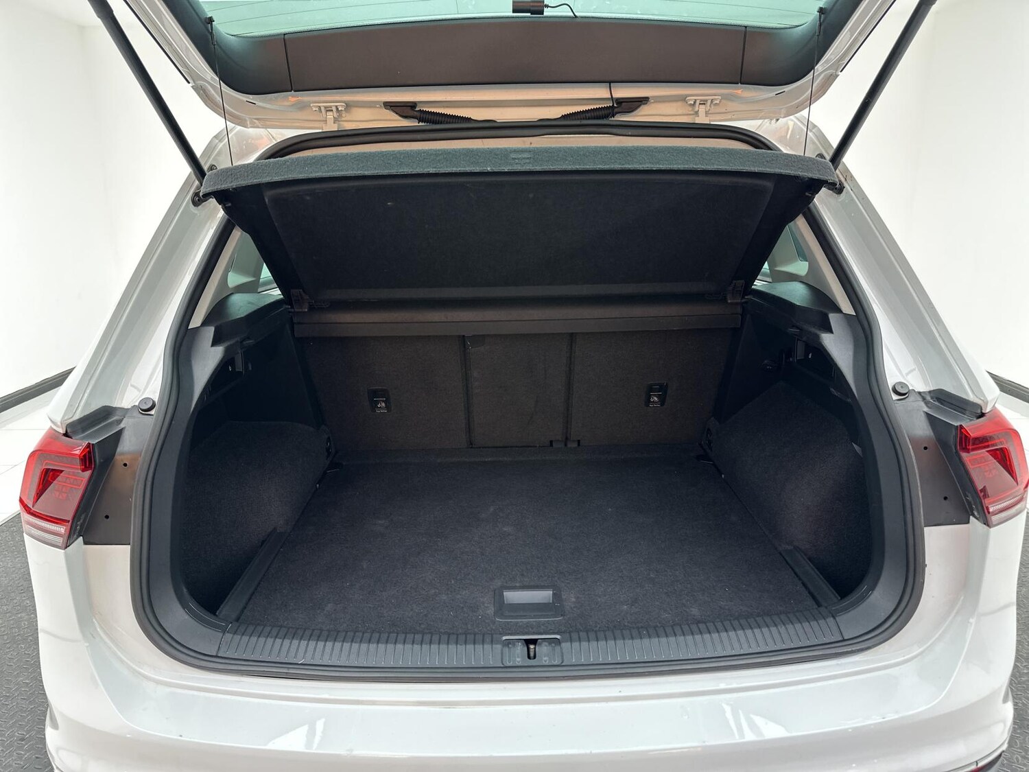 Used Volkswagen Tiguan 2018 for sale - 76071437: Photo 31