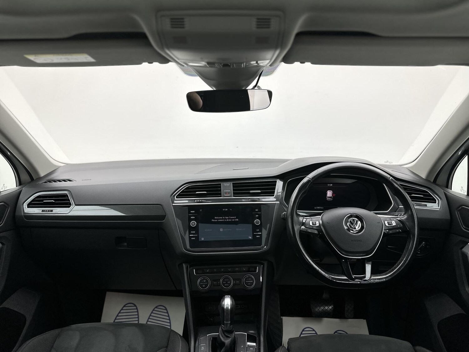 Used Volkswagen Tiguan 2018 for sale - 76071437: Photo 34