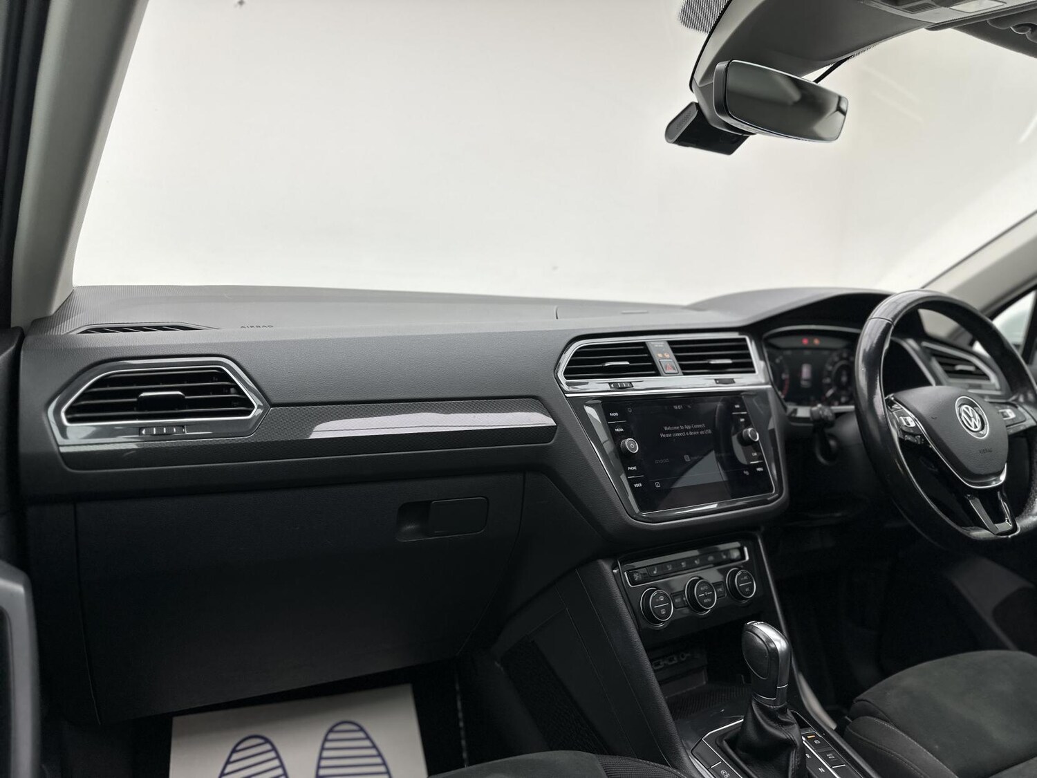 Used Volkswagen Tiguan 2018 for sale - 76071437: Photo 38