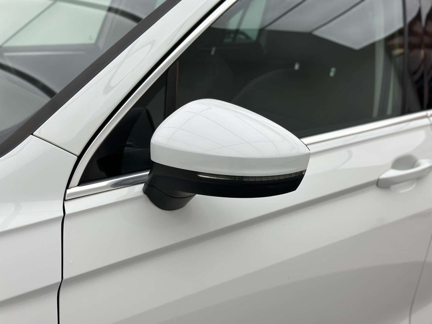 Used Volkswagen Tiguan 2018 for sale - 76071437: Photo 44