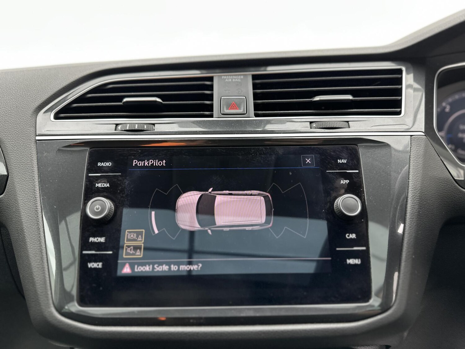 Used Volkswagen Tiguan 2018 for sale - 76071437: Photo 48