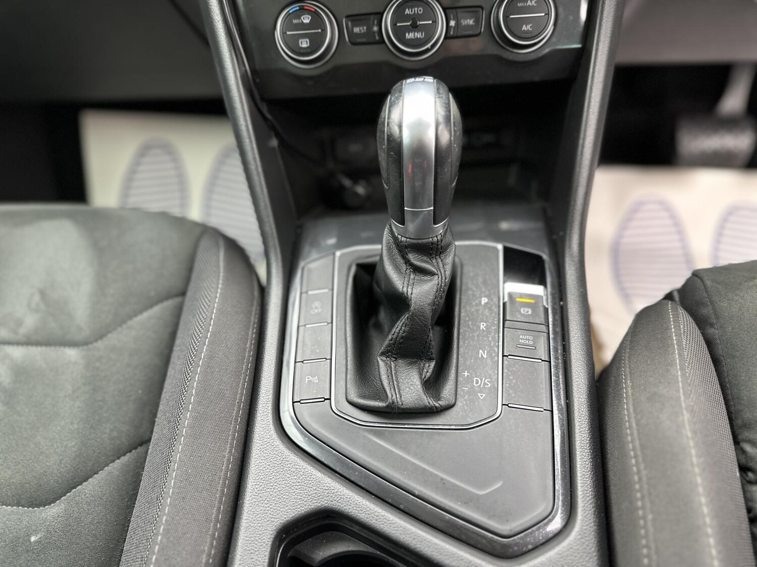 Used Volkswagen Tiguan 2018 for sale - 76071437: Photo 51