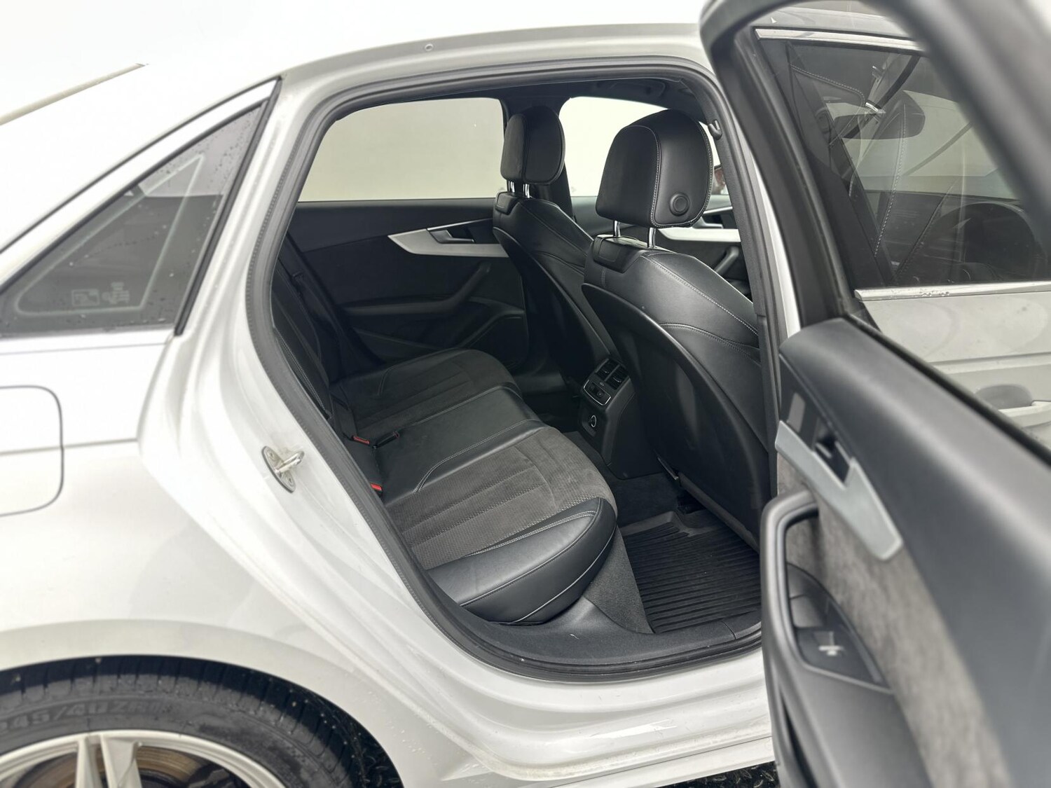 Used Audi A4 2017 for sale - 77248168: Photo 30