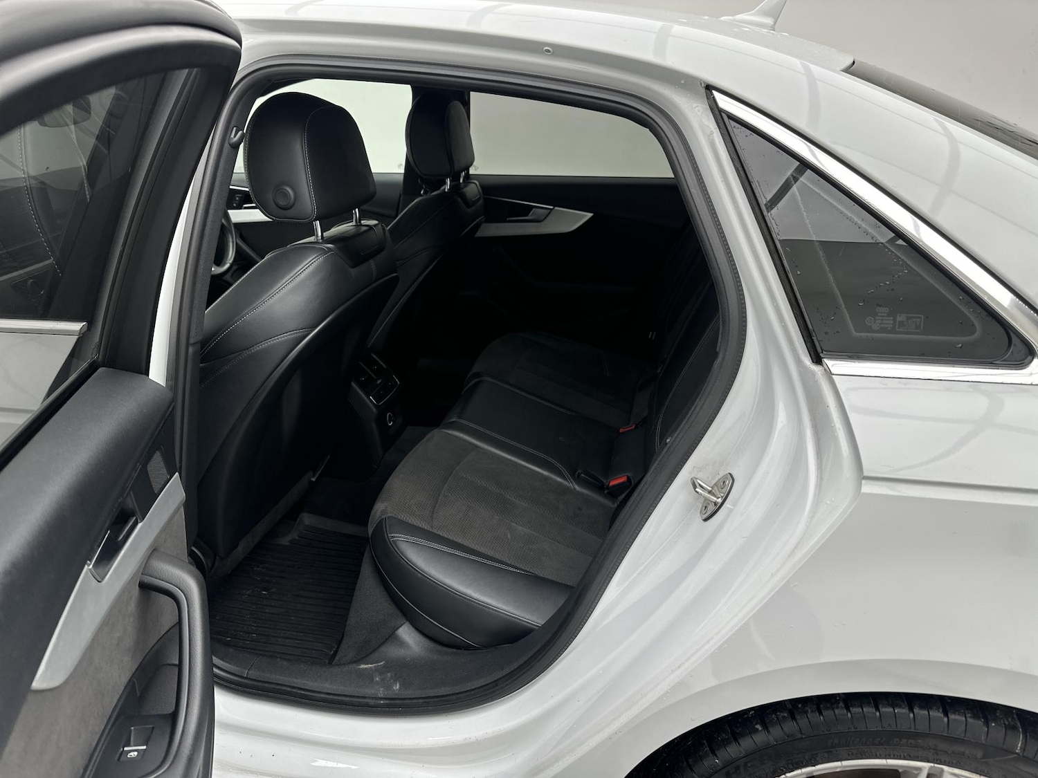 Used Audi A4 2017 for sale - 77248168: Photo 38