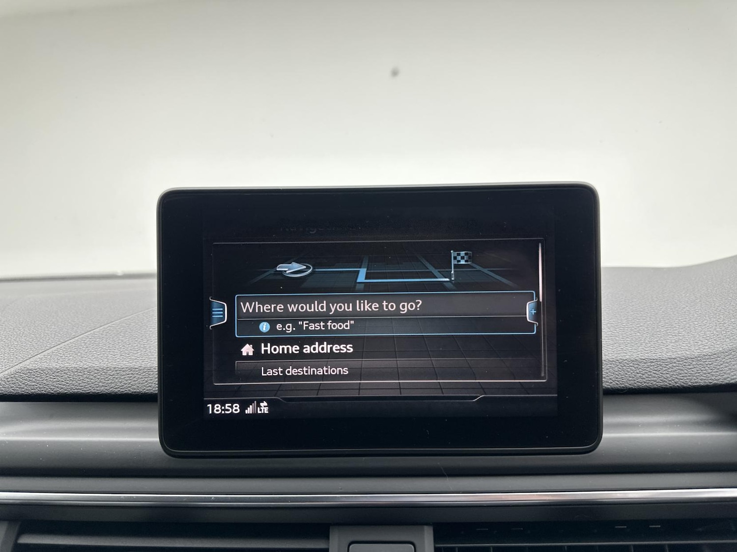 Used Audi A4 2017 for sale - 77248168: Photo 45