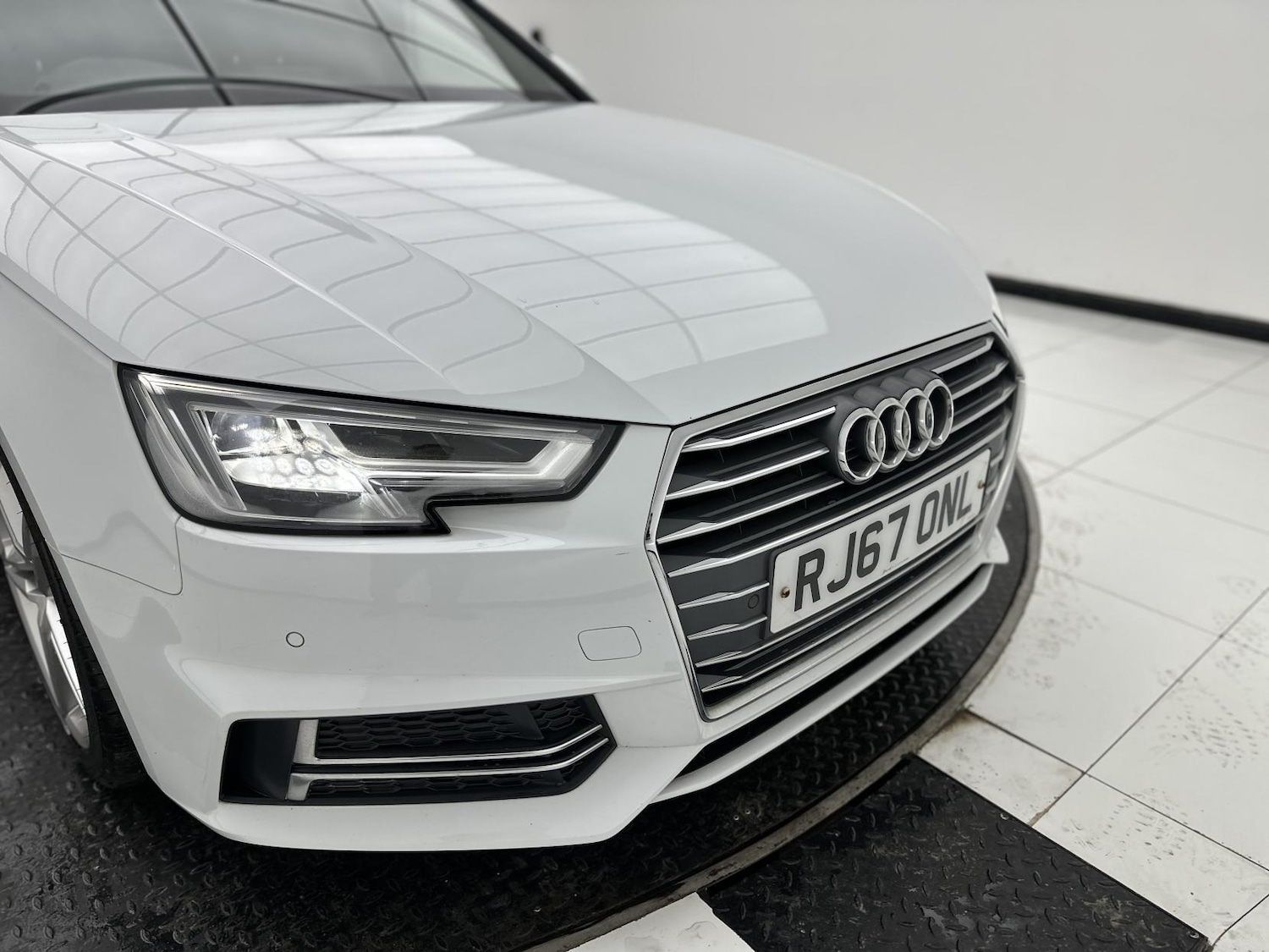 Used Audi A4 2017 for sale - 77248168: Photo 56