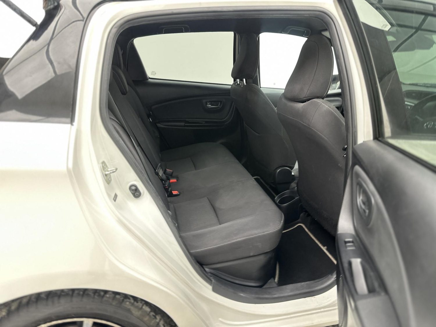 Used Toyota Yaris 2017 for sale - 78099770: Photo 19