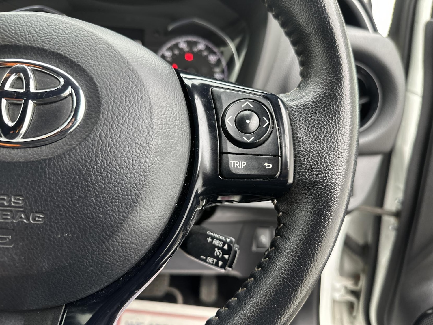 Used Toyota Yaris 2017 for sale - 78099770: Photo 39