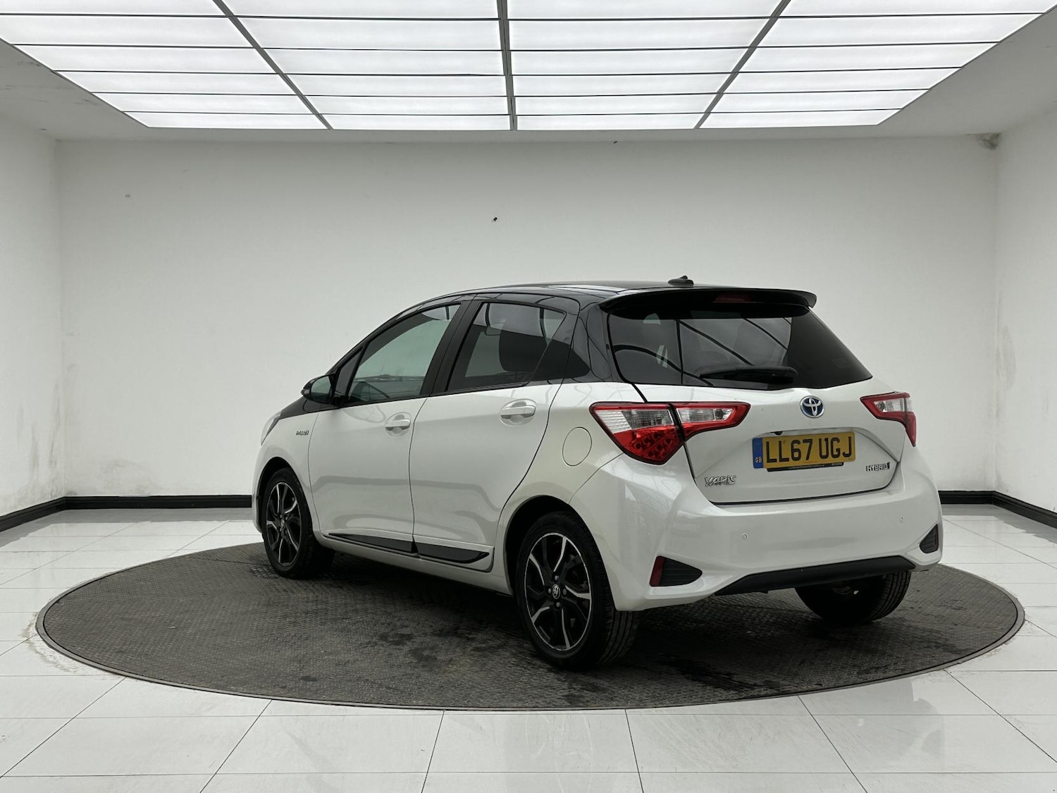 Used Toyota Yaris 2017 for sale - 78099770: Photo 5