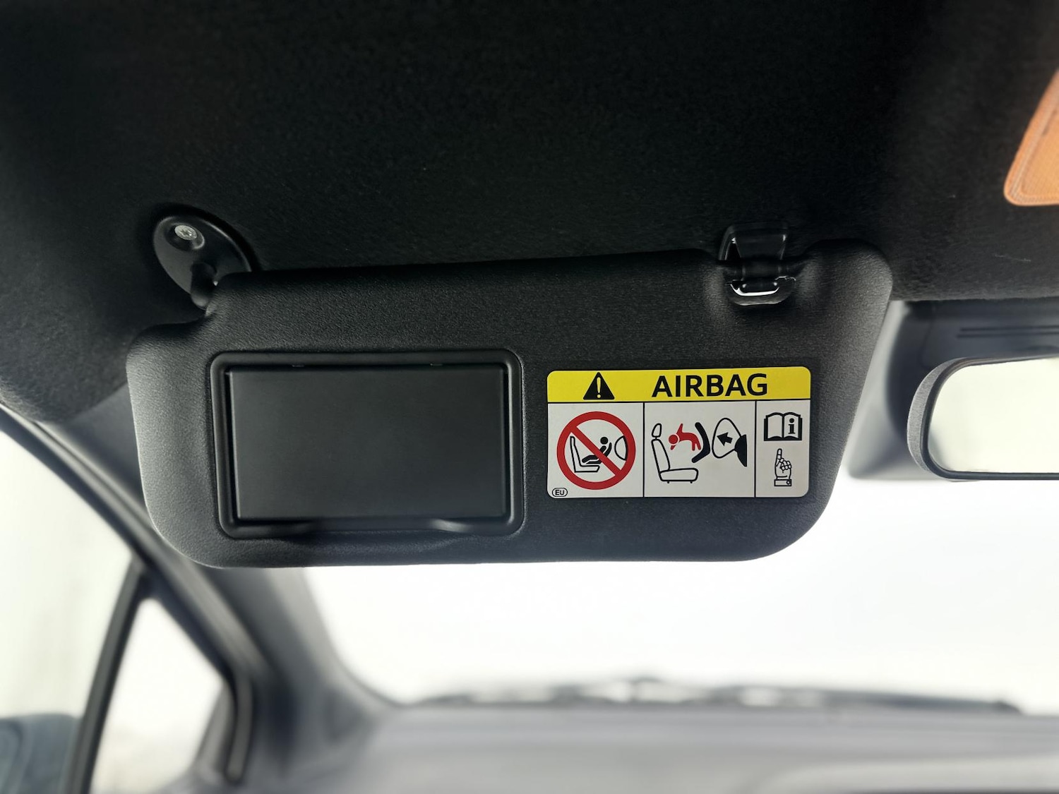 Used Toyota Yaris 2017 for sale - 78099770: Photo 52