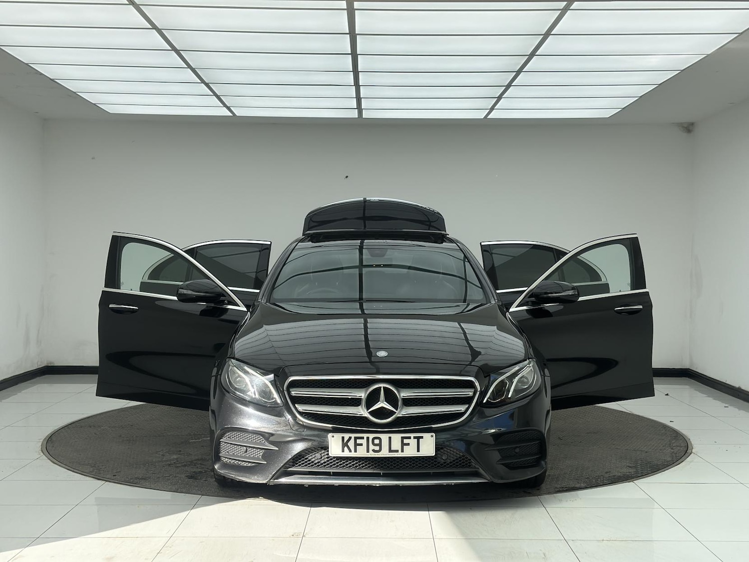 Used Mercedes-Benz E Class 2019 for sale - 77732740: Photo 10