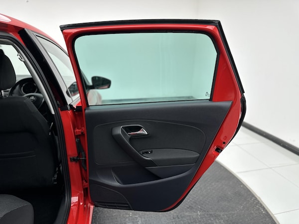 Used Volkswagen Polo 2016 for sale - 76244901: Photo 17