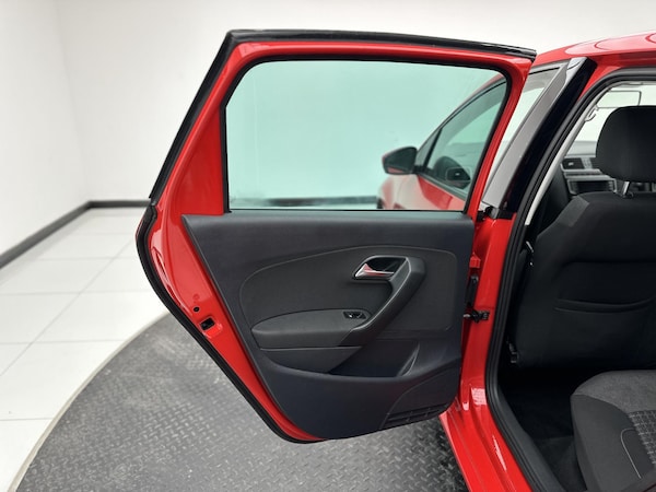 Used Volkswagen Polo 2016 for sale - 76244901: Photo 21